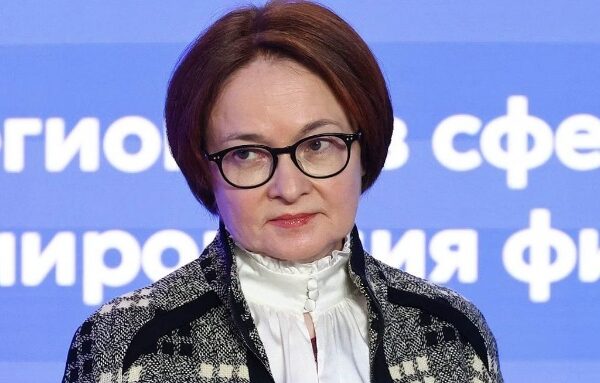 Набиуллина против линии партии